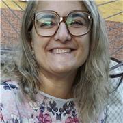 Native Italian speaker available for conversation in Italian about different topics, art, neuroscience, technology, family etc